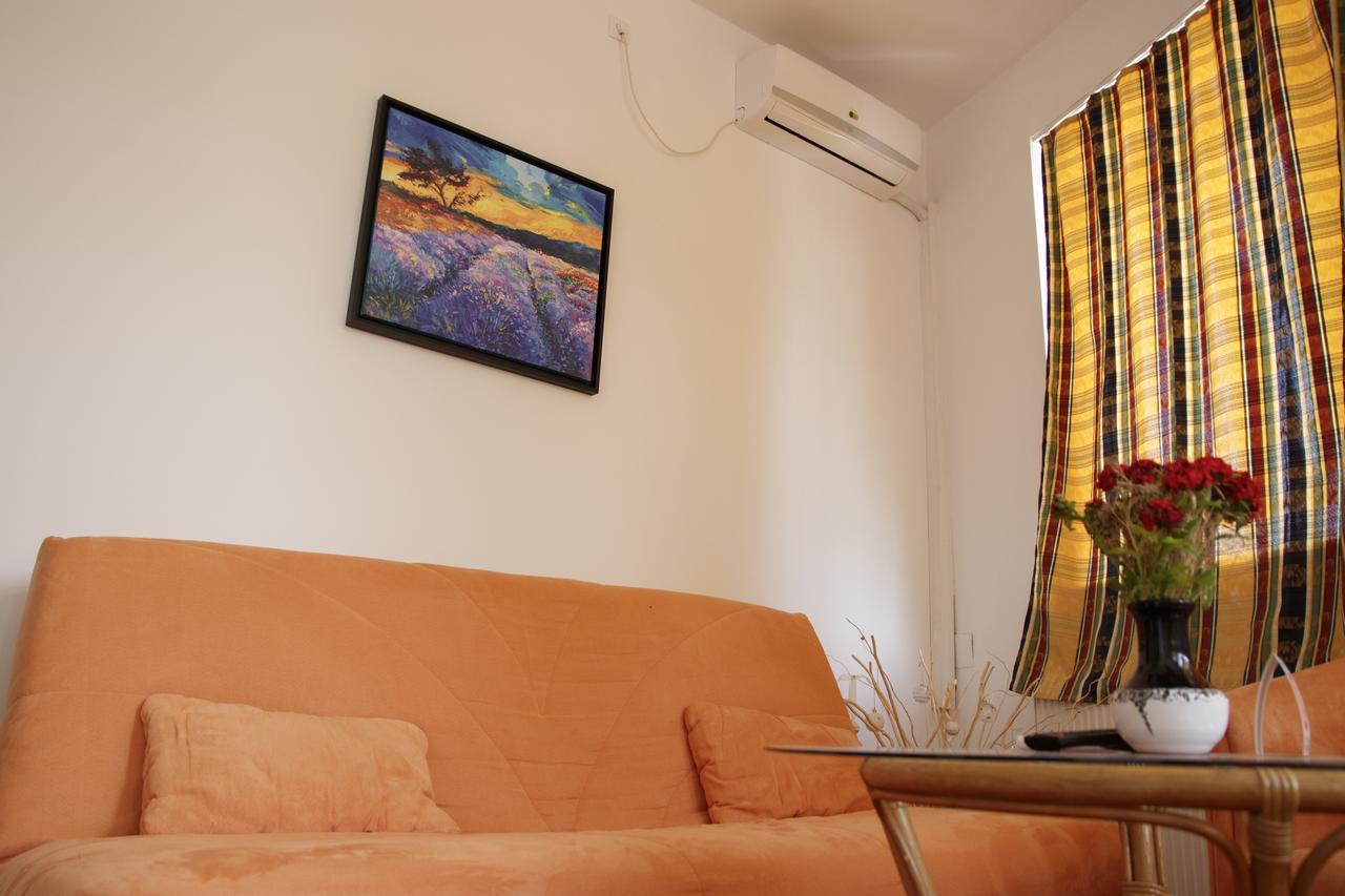 Guesthouse Night&Day Subotica Exterior photo